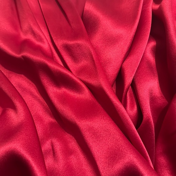 Gorgeous Red Silk Satin Tie-Front Blouse from Talbots. Size 12. New with Tag. - Picture 7 of 7